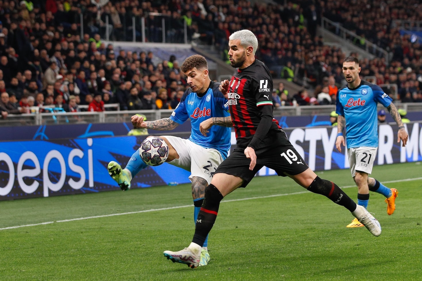 Defenders in 4-2-3-1