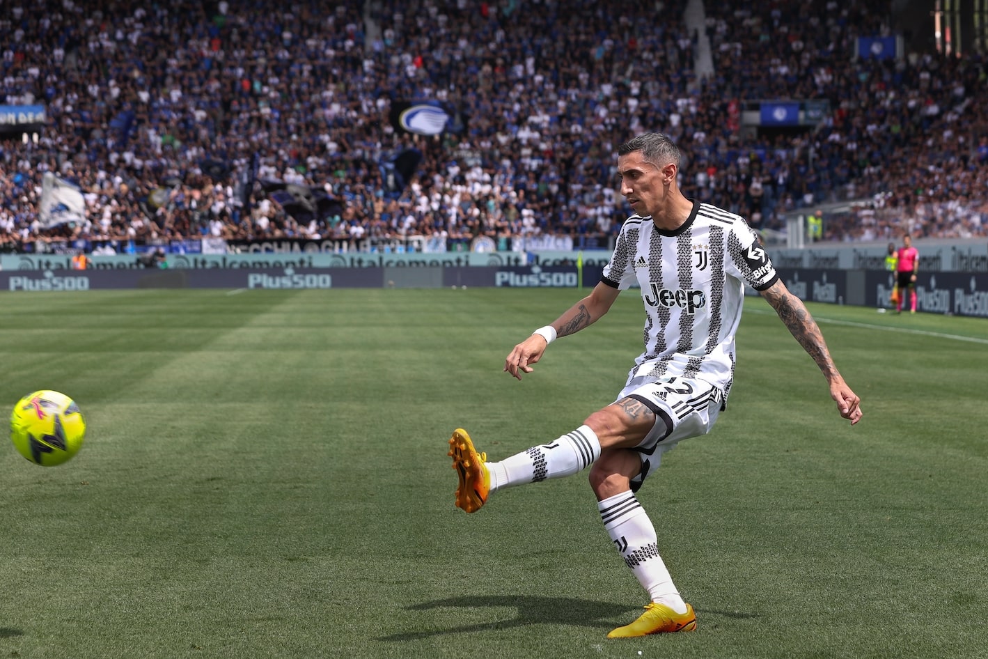 Crosses in Soccer | Tips and Tricks for Utilising Crosses