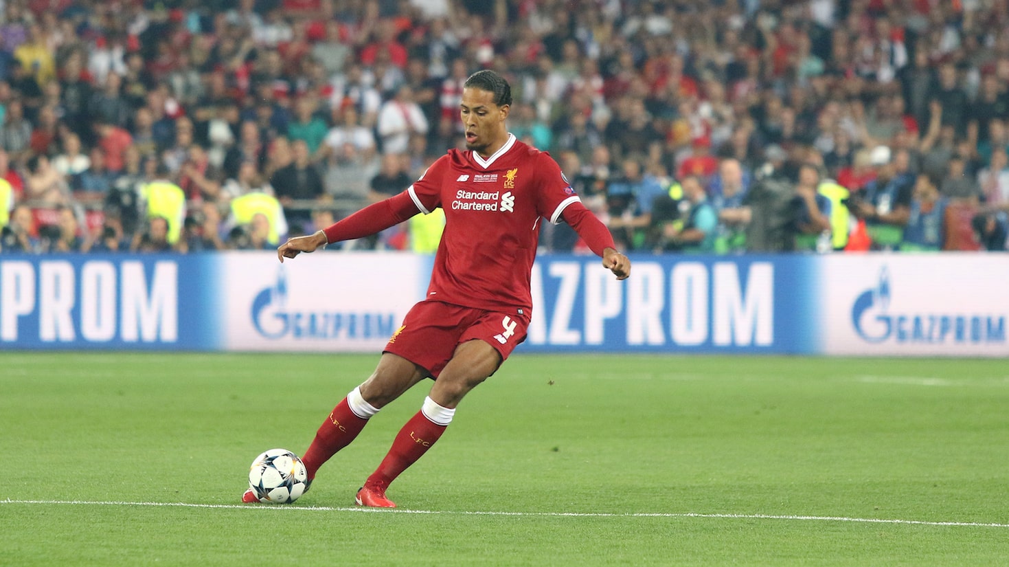 Virgil Van Dijk Adaptability in Defence