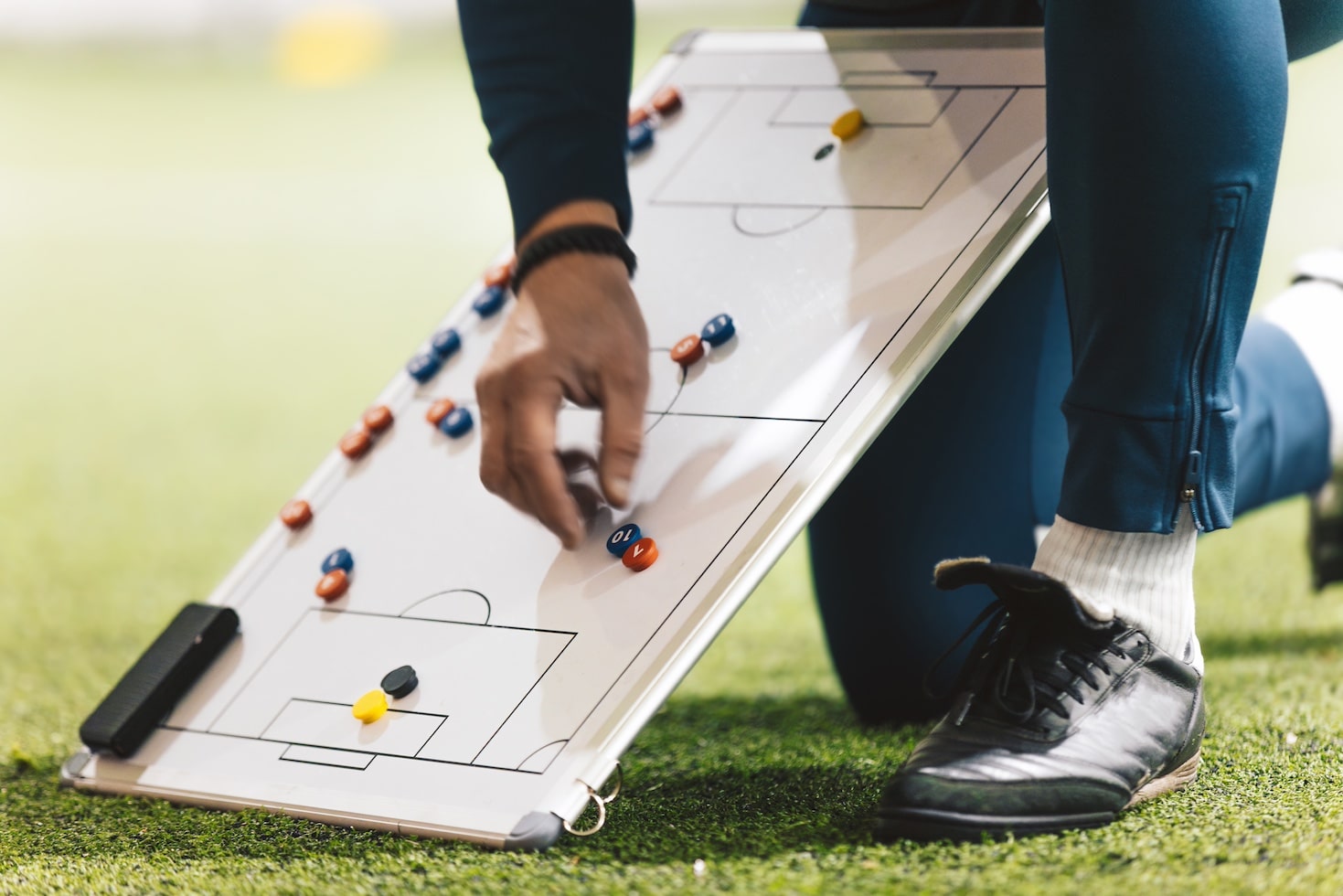 Playing Out in a 3-5-2 Against a High Pressing Team: A Tactical Breakdown
