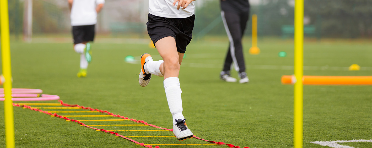Identifying Elite Football Talent Across Different Age Groups Using the CDE/F Model